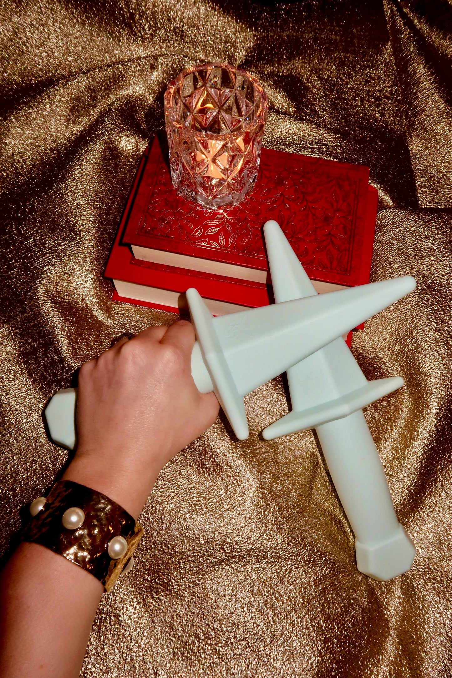 Dragon's Edge Classic Weighted Daggers - Ice Castle